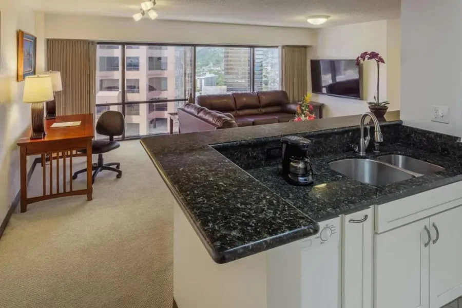 Experience Luxury at Aston at the Executive Centre Hotel in Honolulu