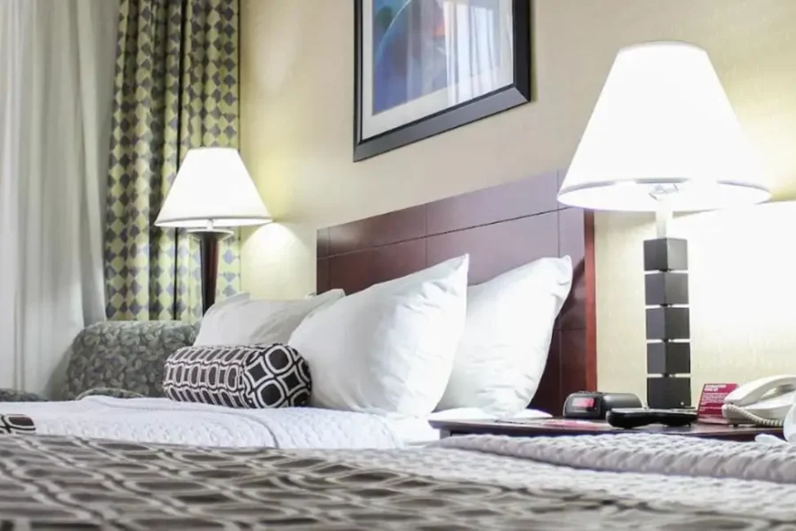 Unwind in Style at Crowne Plaza Cleveland Airport