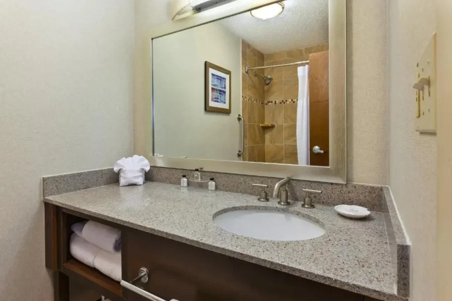 Discover the Comfort and Convenience at Crowne Plaza Columbus North-Worthington
