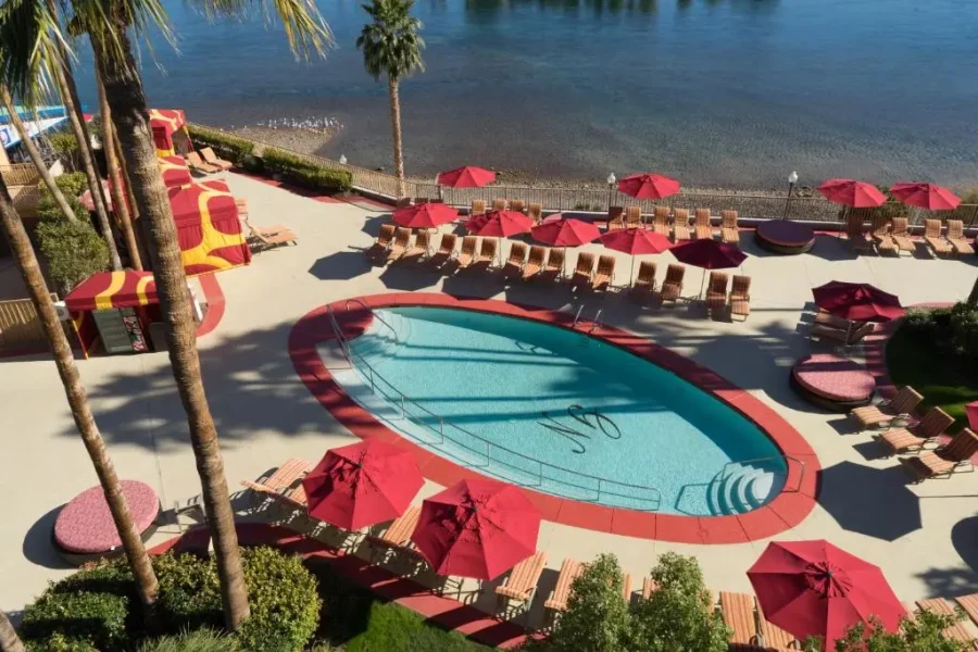 Experience Luxury at Golden Nugget Laughlin: A 4-Star Resort in the Heart of Nevada