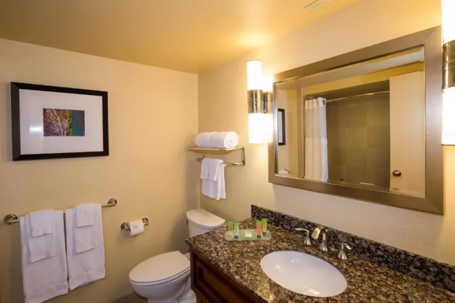 Discover Your Dream Getaway at Aquarius Casino Resort in Laughlin, Nevada