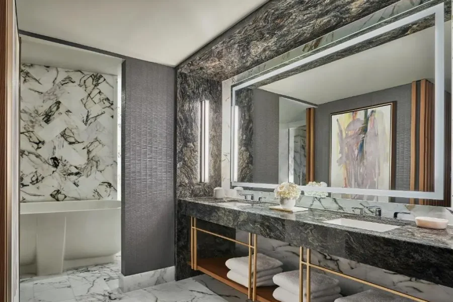 Experience Luxury at Four Seasons Hotel Austin: A Downtown Oasis