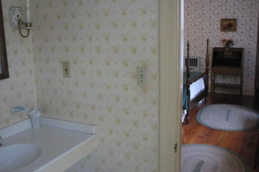 Escape to Winter Wonderlands: Discover the Magic of Winter Clove Family Inn