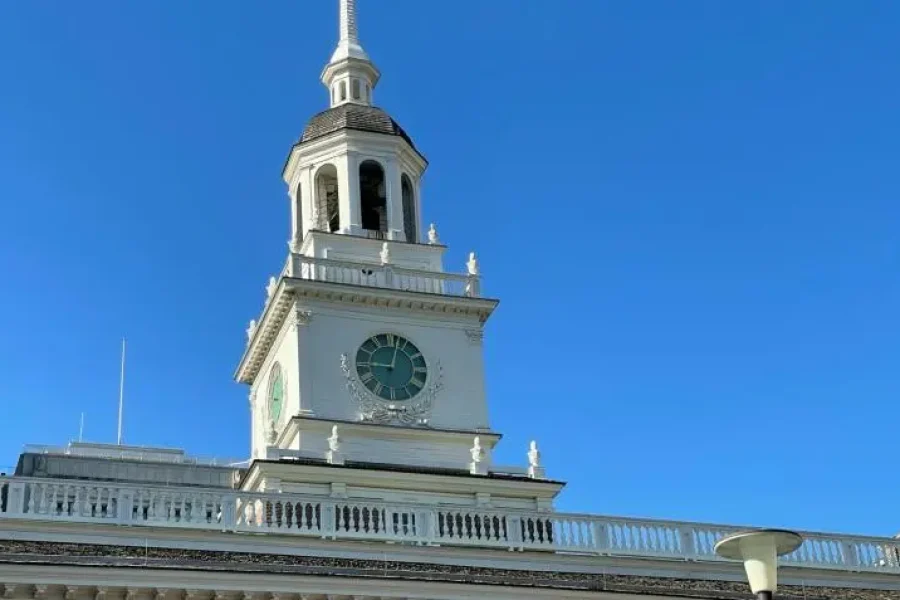 8-Day Eastern US and Canada Discovery Deluxe Tour Package (NYC Airport Transfers)