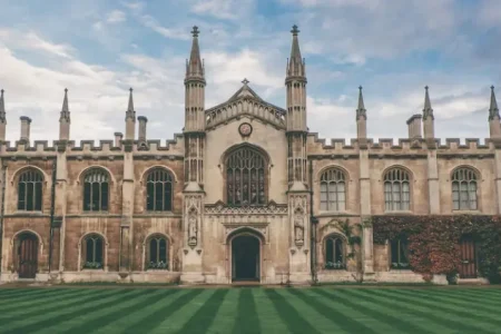 Experience the Best of Harvard & Yale: A 2-Day Tour from New York