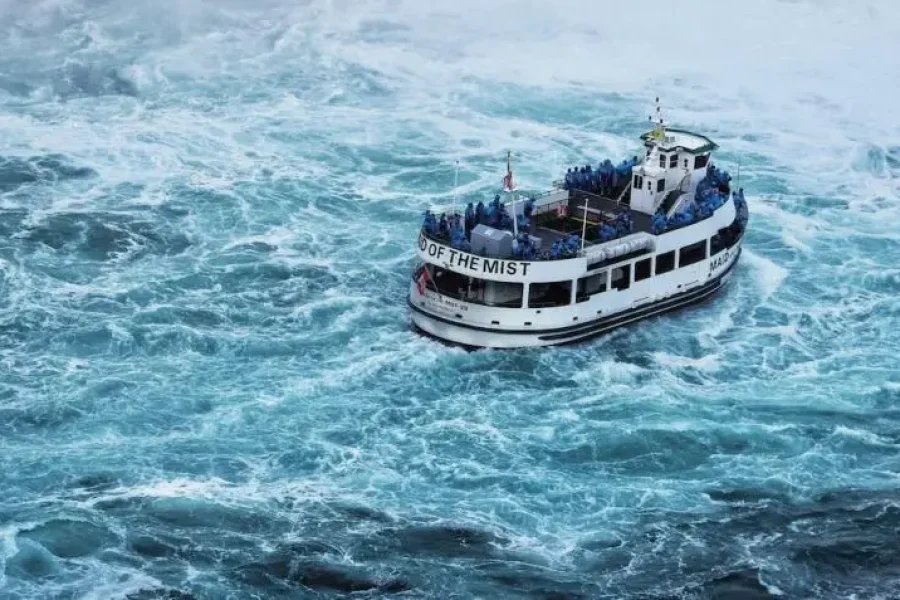 Experience the Wonder of Niagara Falls and New York City on a 3-Day Tour