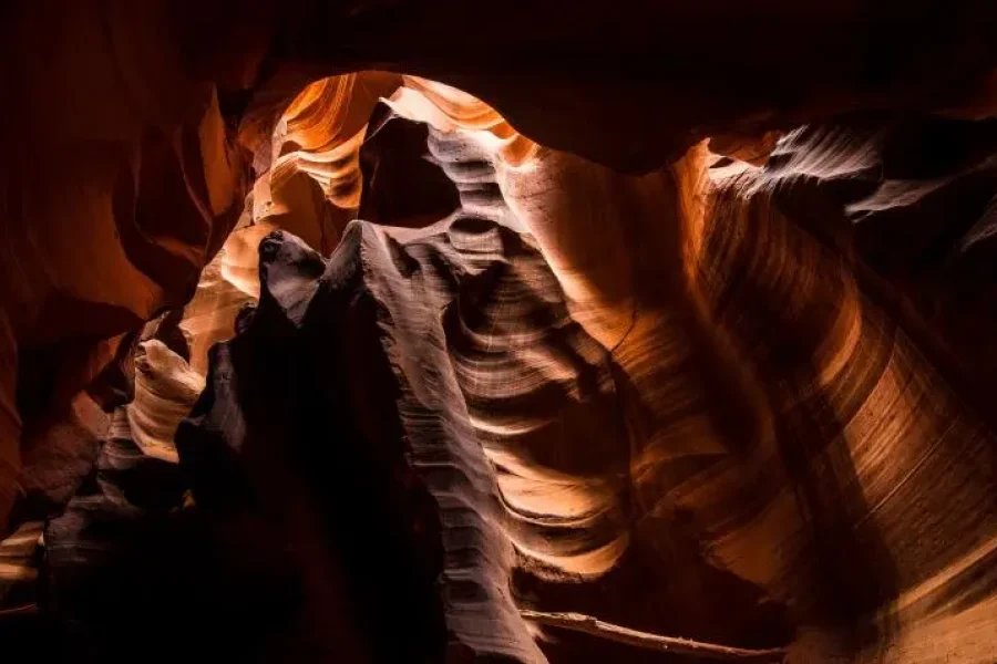 1-Day Antelope Canyon & Horseshoe Bend Fully Guided Bus Tour from Las Vegas [Golden Time Enter]