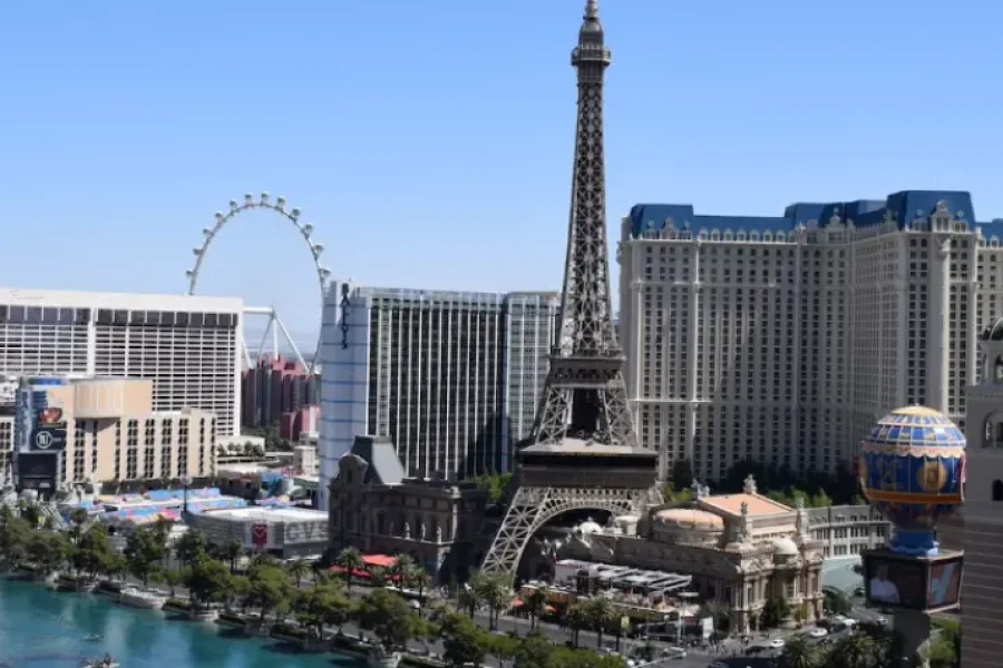 8-Day Yellowstone, Grand Teton, Antelope & Tahoe from LA/Vegas, End in San Francisco | 5-Star Vegas Hotel